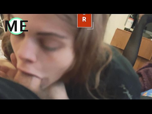 ❤️ Fasz a torkában, szakadt harisnyanadrág és szakadt magassarkú. Pornó videó at hu.xlxxporno.ru